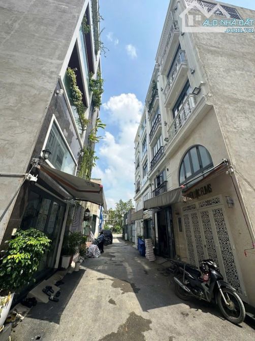 Bán lô đất vị trí đắc địa hẻm xe hơi khu đồng bộ cao tầng Nguyễn Xí P13 BT 4x12 nhỉnh 6 tỷ