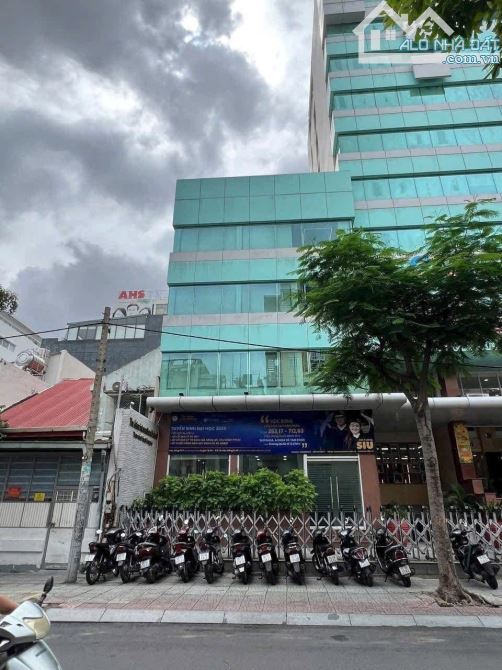 Bán nhà MT Trần Nhật Duật, P Tân Định, Q1, DT 7,9 x 18m, HĐT 200 triệu/th