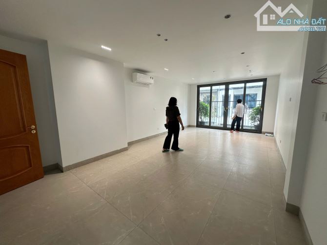 Cho thuê văn phòng 45 m2/tầng, sàn xây mới, văn phòng đẹp giá rẻ