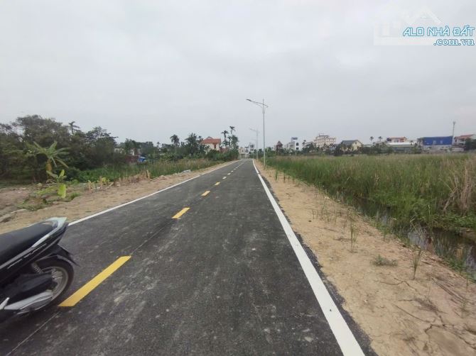 Lô góc nhà vườn 763m2 ngang 25m  tại Hưng Đạo,Dương Kinh đường trải nhựa rộng 6m giá rẻ.