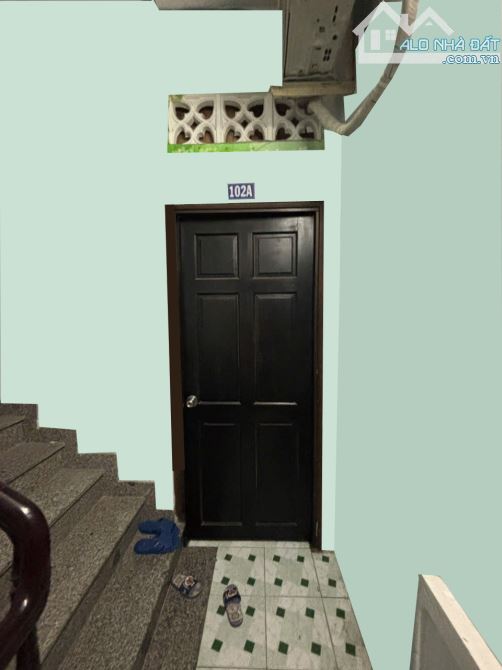NHÀ SÁT TÊN LỬA - NGANG LỚN 8M - DT 130M - 3 TẦNG - THU NHẬP ỔN ĐỊNH 20TR/ THÁNG - ĐƯỜNG X