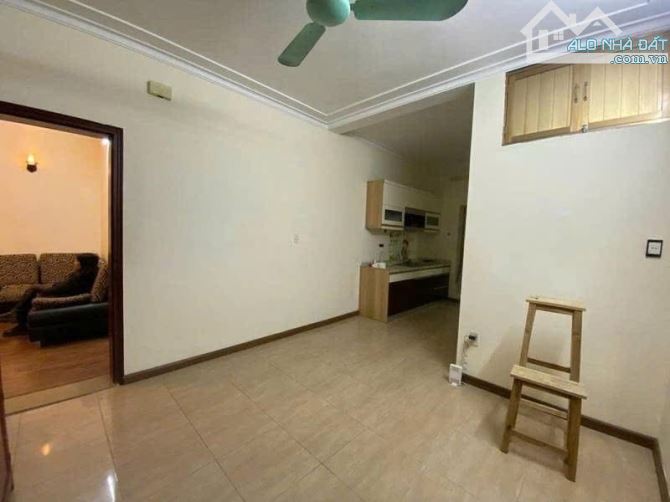 BÁN CĂN HỘ TẬP THỂ T2 NAM ĐỒNG HỒ ĐẮC DI ĐỐNG ĐA - 75M 2PN - SỔ ĐỎ KHỦNG 61M OTO DỪNG ĐỖ
