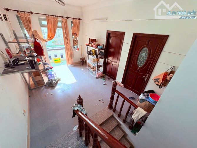 Hẻm 6m Giáp Tân Phú gần Nguyễn Sơn 68m2 4 Tầng ngang 7m  giá 6 tỷ 5