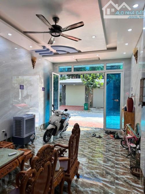 CC BÁN LK DV YÊN LỘ-HÀ ĐÔNG,P.LÔ VỈA HÈ Ô TÔ TRÁNH KD,NHÀ XÂY TÂM HUYẾT,50MX4T,GIÁ 13,8 TỶ