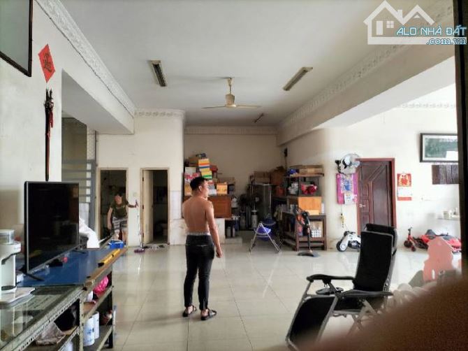 Hẻm xe hơi tránh xe tải-thông tứ hướng-khu vực Đội Cung-320m2-(20X16)-Giá cực tốt