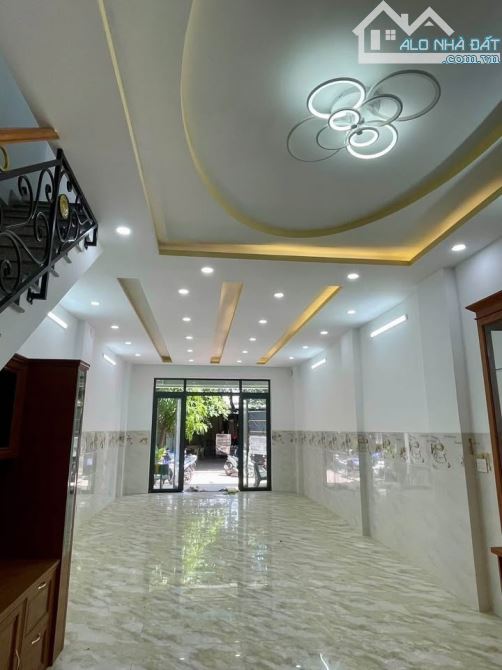 🏷️ Mặt tiền Nguyễn Thị Sáu – 3 tầng đẹp – 85m² chỉ 9.5 tỷ