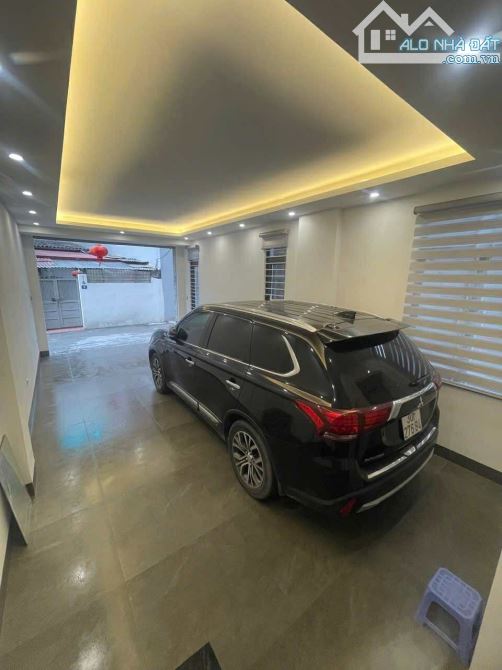 LÔ GÓC, MẶT NGÕ Ô TÔ THÔNG HÀNG XÓM TRƯỜNG PHÁP, KHAI SƠN, ĐƯỜNG 40M CẠNH.