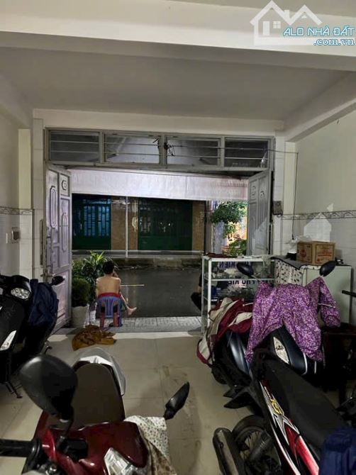 🔥CHDV 5 tầng Mặt tiền đường THỚI AN 06, p THỚI AN, Q12, dt 53m2  DÒNG TIỀ