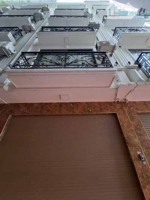 Kim Giang nhà 6 tầng thang máy ô tô đỗ cửa 42m 6 t ở ,kDVP siêu đẹp giá 12.5 tỷ