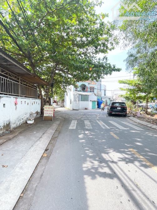 Mặt tiền Xuân Thới Đông 2, Hóc Môn, Dt 5,1x22m. Đường nhựa 8m. Dòng tiền 8 tr/th.