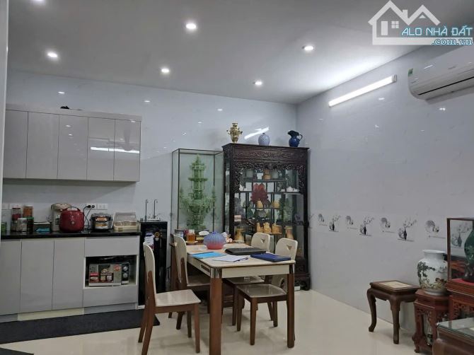 🔥 BÁN GẤP TRONG THÁNG ĐỂ CHIA TÀI SẢN – NAM QUỐC CANG – 400M² – 2 TẦNG – PHÙ HỢP Ở VÀ KD