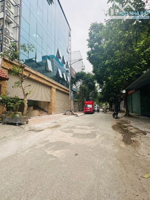 TÒA BUILDING DỊCH VỌNG HẬU  CẦU GIẤY – KHU VIP – MẶT TIỀN 16M QUYỀN LỰC – VIEW CÔNG VIÊN