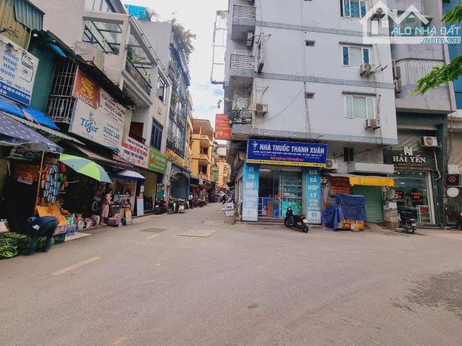 Bán nhà Hoàng Cầu, Lô góc 2 thoáng, kinh doanh, diện tích rộng 26 tỷ