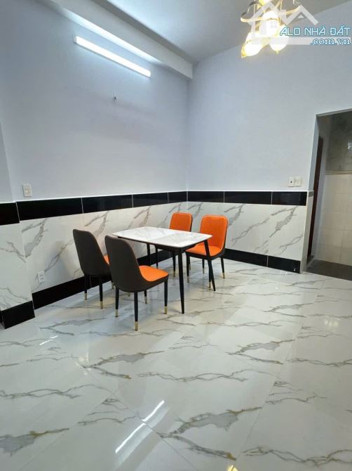 Nhà Mới 2 Tầng, Ở Ngay – Cách Nguyễn Duy Trinh 200m- Long Trường  – Giá Chỉ 4.7 Tỷ