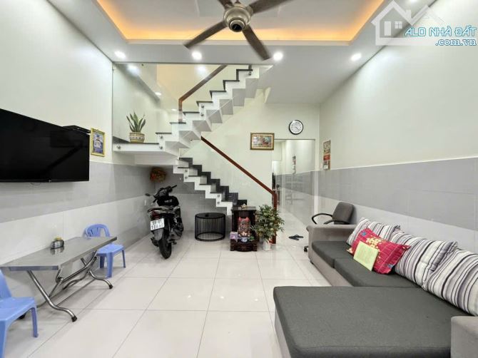 NGAY RẠP GALAXY QUANG TRUNG – 2 TẦNG BTCT 55M2 (4,2x13) – HXH THÔNG P11 GV – NHỈNH 6 TỶ