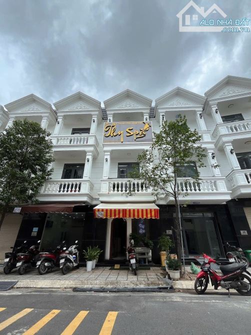 6ty9 TL 61,1m2 nhà hoàn công 2MT 2Lầu đường Lái Thiêu 80, gần Chợ Lái Thiêu