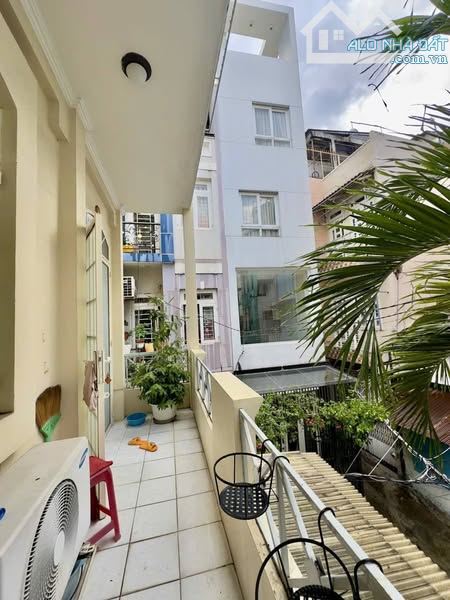 Nhà đẹp 3 tầng hxh phan đình phùng quận phú nhuận 80m2 4pn căn góc thoáng đẹp