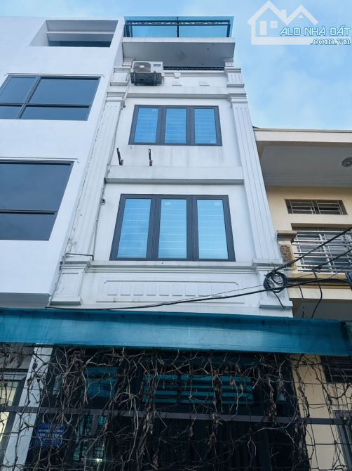 Bán nhà Tây Tựu, 38m2 4 tầng, 2 thoáng, ngõ rộng sạch sẽ giá 5,2 tỷ
