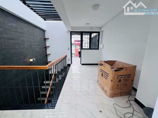 Bán nhà Quang Trung, Phường 11, Gò Vấp, Ngang 4.2m, 6 Phòng Ngủ, 7 tỷ nhỉnh - 10
