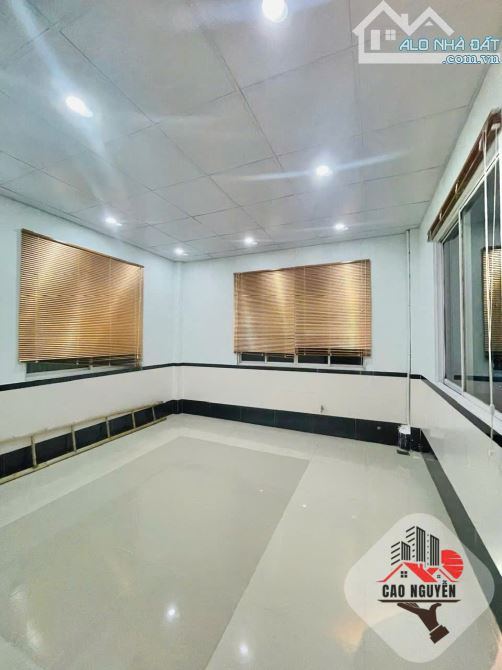 Nhà 3 lầu 4 phòng ngủ, có nội thất, Đường Mã Lò, Bình Tân - 10