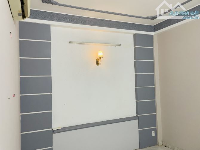 Nội thất tỷ đồng !! MT đường số 28 - Bình Phú 1 Quận 6 (4x18m) 4 lầu đẹp chỉ 12 tỷ - 11