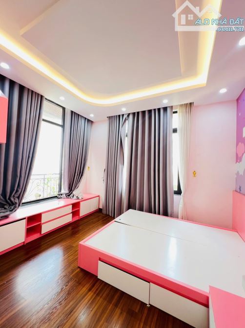 Bán nhà Thanh Nhàn 67/75m2, 5T, mt 7m thang máy, oto đỗ cửa, cách phố 15m. Giá 23.5 tỷ TL