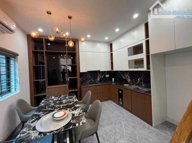 🌳Căn nhà 5 tầng thang máy An Đà thông lô 22 Lê Hồng Phong 63m² - Giá 7,3 tỷ đường 2 ô tô - 1