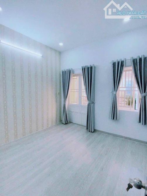 Bán nhà Q.Gò Vấp hẻm 81/ Phạm Văn Chiêu P.16 giá 3,4 tỷ / 32m2 2 lầu sổ riêng - 1