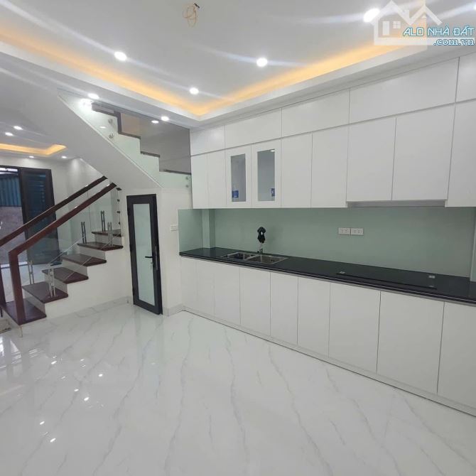 Nhà đẹp ở ngay Cầu Cốc Nam Từ Liêm. Sổ vuông 37m, 5 tầng 6 ngủ MT4m Giá 7.4 tỷ - 1