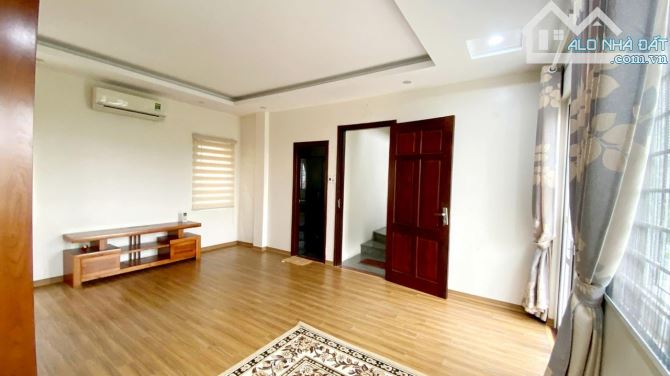Bán nhà Trung Văn, ô tô đỗ cửa, mặt tiền kinh doanh, gần phố, 38m2, chưa đến 6 tỷ - 1