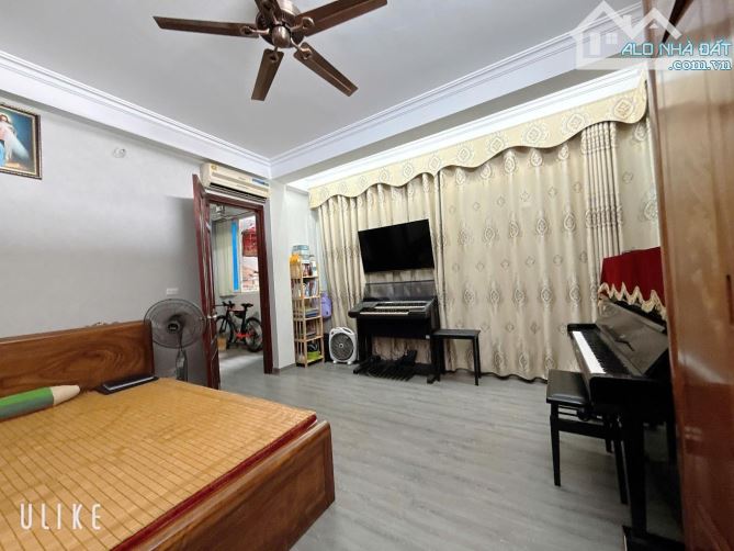 Trung tâm Đống Đa, Ô chợ dừa, Khâm Thiên 44 M2, 5 tầng, 10.3 tỷ. DÂN XÂY - Ô CHỜ THANG MÁY - 1