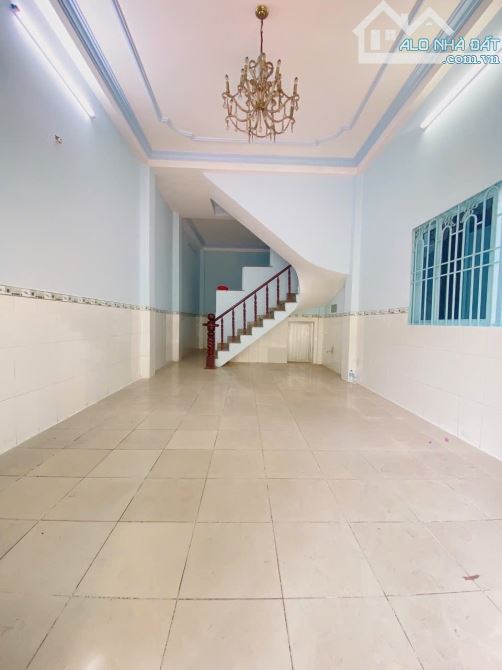 87m2 _ Ngang 4.5m _ Nở Hậu _ Dh UEH & Hồng Bàng sát bên - 1