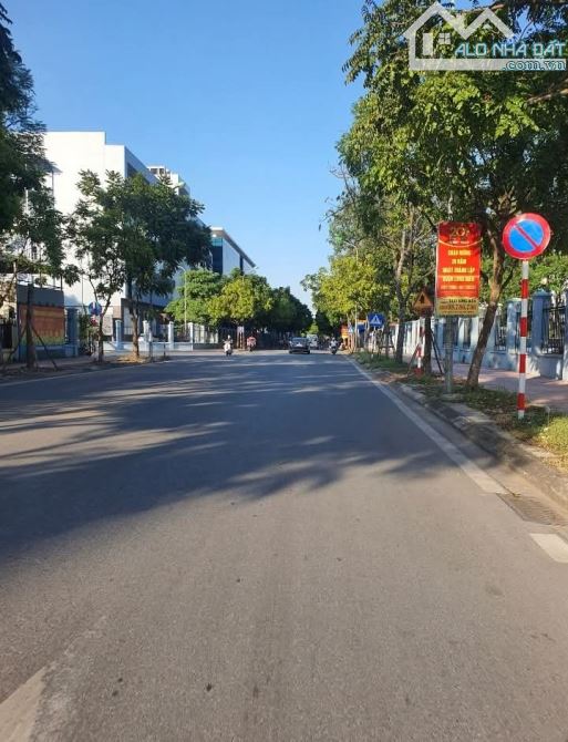 Bán đất Giang biên oto tránh, thông số đẹp - 1