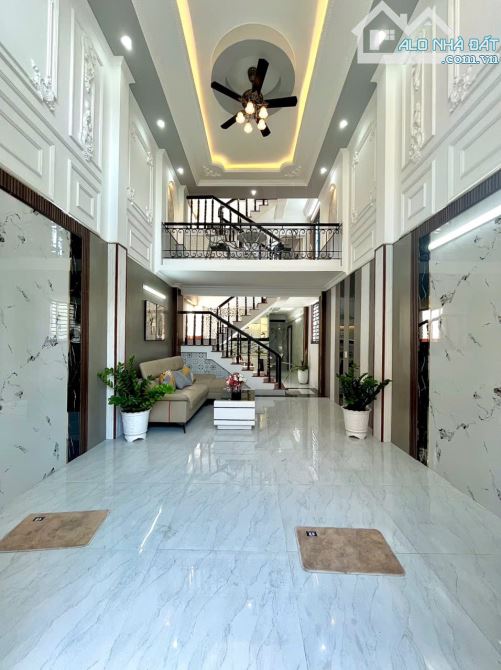 Nhà Trệt Lửng 2 Lầu Góc 2 Mặt tiền Trục chính hẻm 112 Hoàng Quốc Việt, P.An Bình - 1