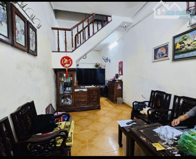 BÁN NHÀ LÊ THÁNH TÔNG 10M RA PHỐ - 35m2,4T, 4PN CHẮC CHẮN, THOÁNG SÁNG - DÂN TRÍ CAO - 1