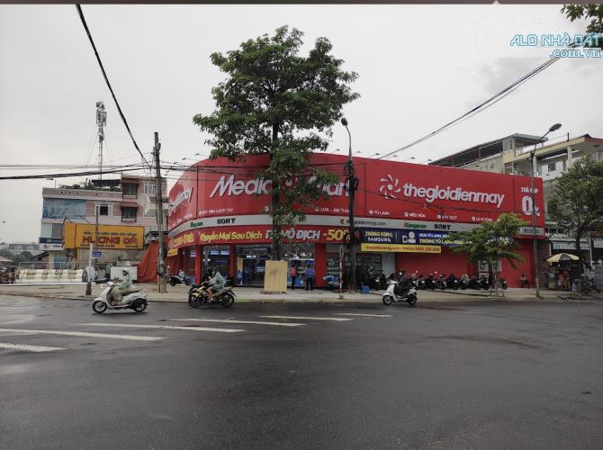 Bán đất tặng nhà lô góc 2 mặt tiền đường Núi Thành & Duy Tân, Q. Hải Châu, TP Đà Nẵng. - 1
