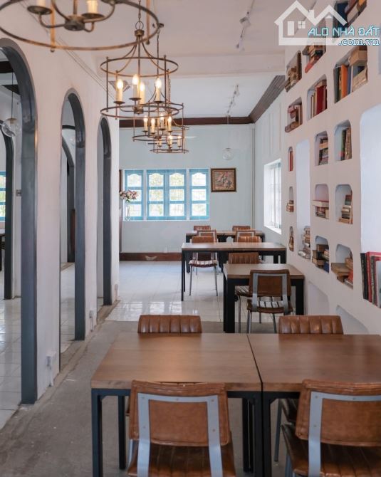Đường 16m kinh doanh, 3 tầng, 24m x 45m, gần 1000m2 đất, khu biệt thự Dương Quảng Hàm - 1