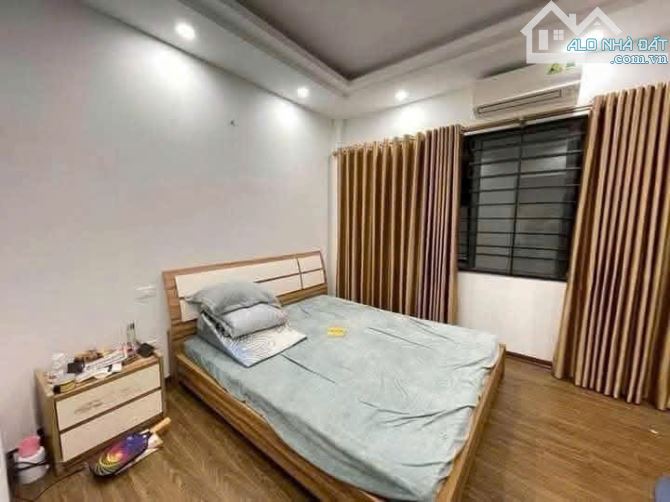 BÁN NHÀ LÔ GÓC THẠCH BÀN LONG BIÊN 5TỶ 37m 5TẦNG MT4m, Ô TÔ KD SÁT PHỐ VÀ GẦN HỒ ĐIỀU HÒA. - 1