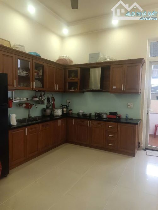 Khu Thảo Điền, Mặt tiền đường 61, 250m, 3 tầng, kinh doanh, chỉ 40 tỷ. - 1
