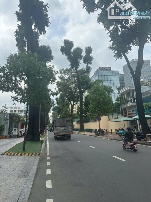 Tòa nhà giá tốt nhất trong phân khúc, 19-21-23 đường Mạc Đỉnh Chi P.Dakao Q.1- Hầm 7 lầu - 1