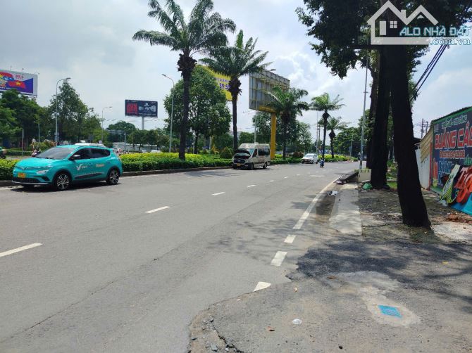 Hàng hiếm Phường 26 Quận Bình Thạnh 4x17m CN 64m2 , Nhà 2 Tầng Xe Hơi Đậu Trong Nhà - 1