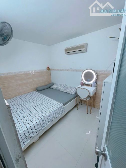NHÀ 2 TẦNG MỚI ĐẸP KIỆT HOÀNG DIỆU- TT HẢI CHÂU- 41M2- NGANG 5,3M- 2 PN- CHỈ 3,35 TỶ - 1