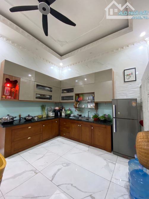 Bán nhà mặt tiền khu Tên Lửa đường 21A, 100m2 ( 5 x 20 ) 4 TẦNG 4 PN lớn, Ở và Văn phòng - 1