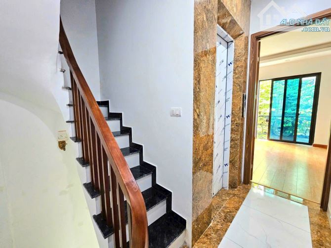 B án Nhà Phú Thượng 6 Tầng Thang Máy - Lô Góc - 30m ra ô tô đậu DT 35m2 6T Mt 4.5m - 1