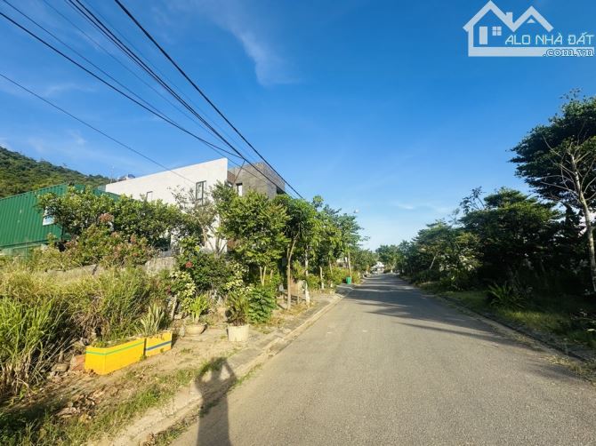 BÁN LÔ ĐẤT BIỆT THỰ DT 300M2 ĐƯỜNG LƯƠNG HỮU KHÁNH NÚI SƠN TRÀ CÁCH BIỂN 150M - 1