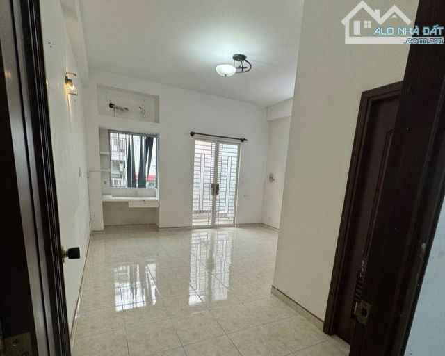 SIÊU PHẨM! CHDV 12 Phòng, Hẻm Xe Hơi Nguyễn Bặc, Tân Bình - 9.5x13m - Chào 20.5 Tỷ - 1