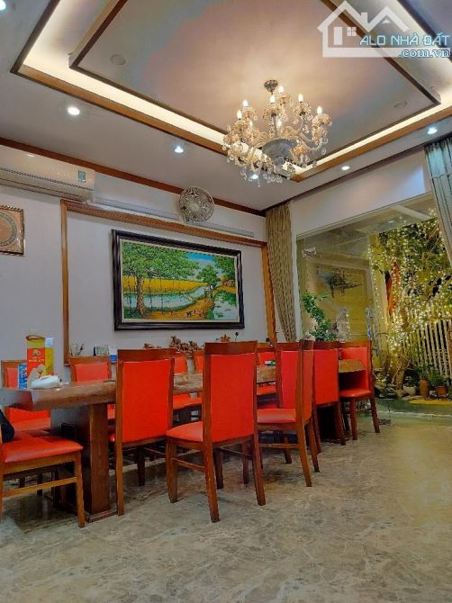 Bán nhà 100m2 5 tầng Thang máy. Xuân La - Lạc Long quân 33 tỏi - 1