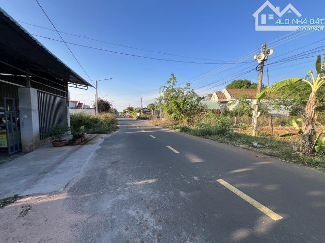 BÁN LÔ ĐẤT MẶT TIỀN PHẠM VĂN HY ngay trung tâm TT Đất Đỏ - Long Đất -  BRVT - 1