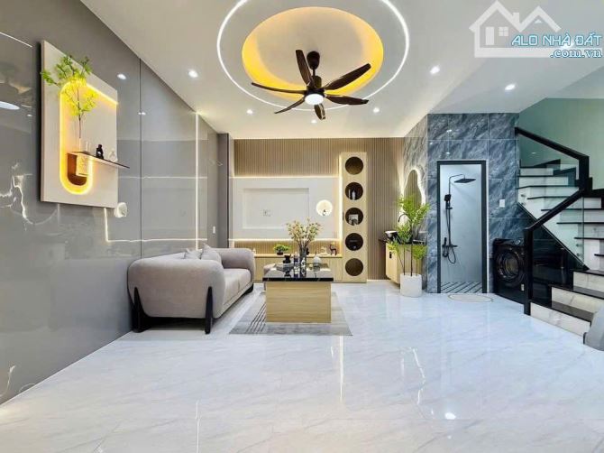 Gía cực tốt - Bán nhà Đông la 3ty45 , ngay sát kđt Đô Nghĩa , 1,5km ra tới Đại Học phenika - 1
