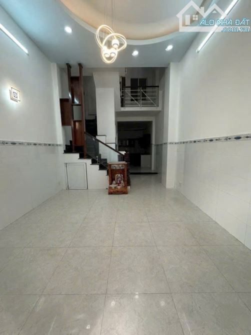 Gần gò dầu _ tân phú _ 4 x 12.5m_ hẻm ô tô _3 tầng _3 phòng ngủ _ giá 5.6 tỷ - 1